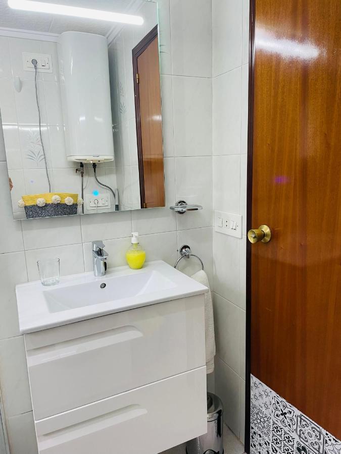 Cozy 2-Bedroom Serviced Apartment With Netflix Sagunto Exteriér fotografie