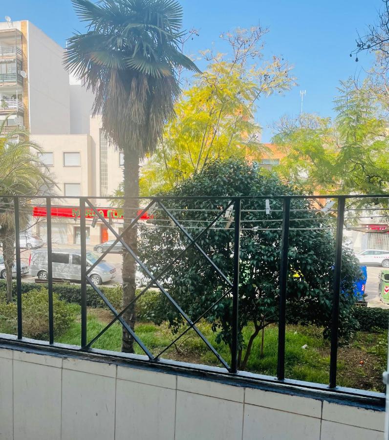 Cozy 2-Bedroom Serviced Apartment With Netflix Sagunto Exteriér fotografie